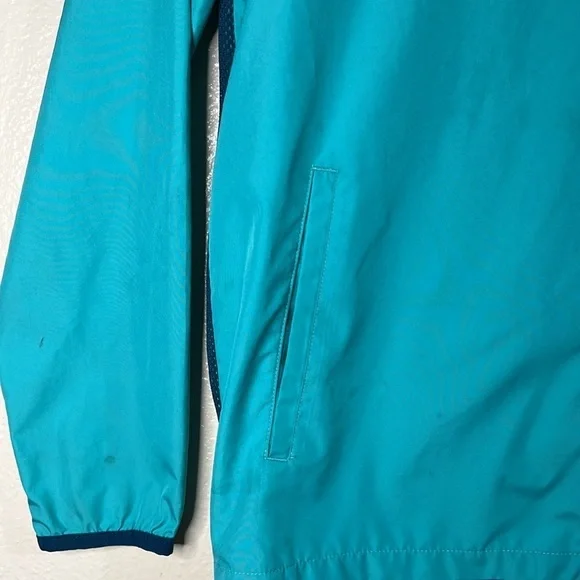Under armor windbreaker - Picture 6 of 7